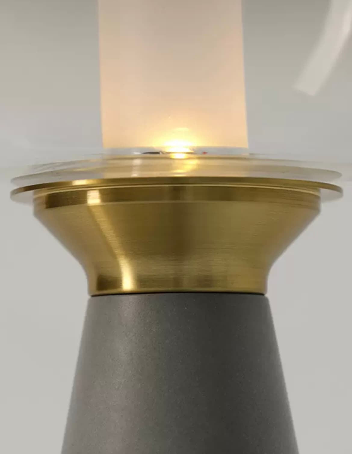 Настольная лампа LAZARUS 