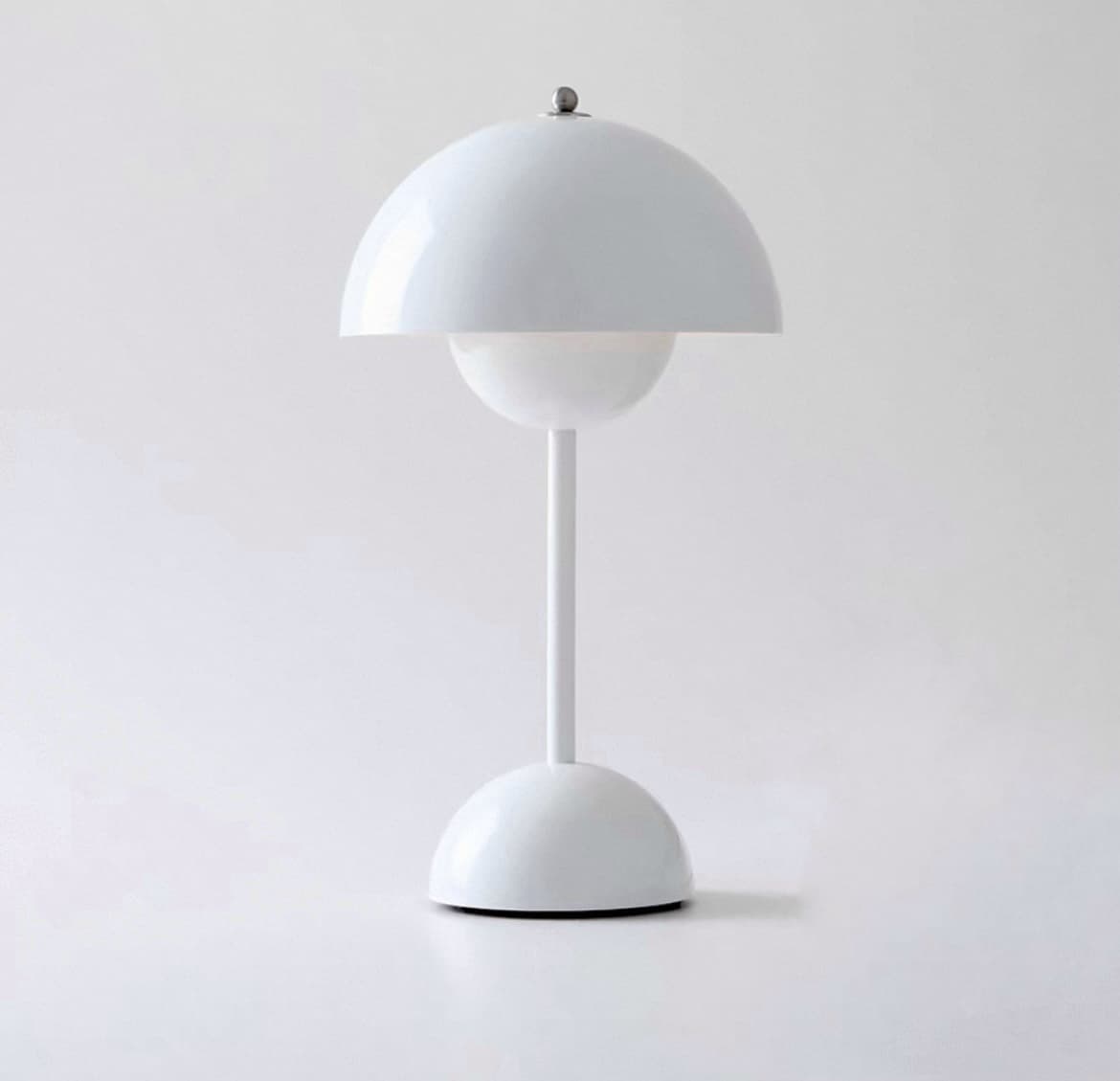 Настольная лампа Verpan Flowerpot от Lampastore 