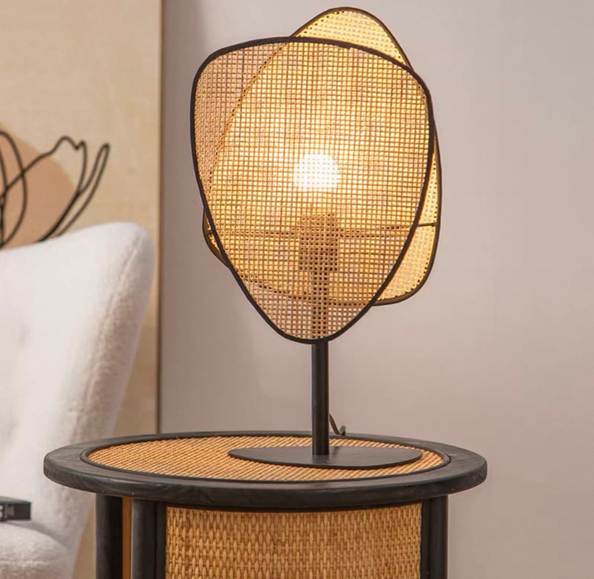 Настольная лампа RAVDNA