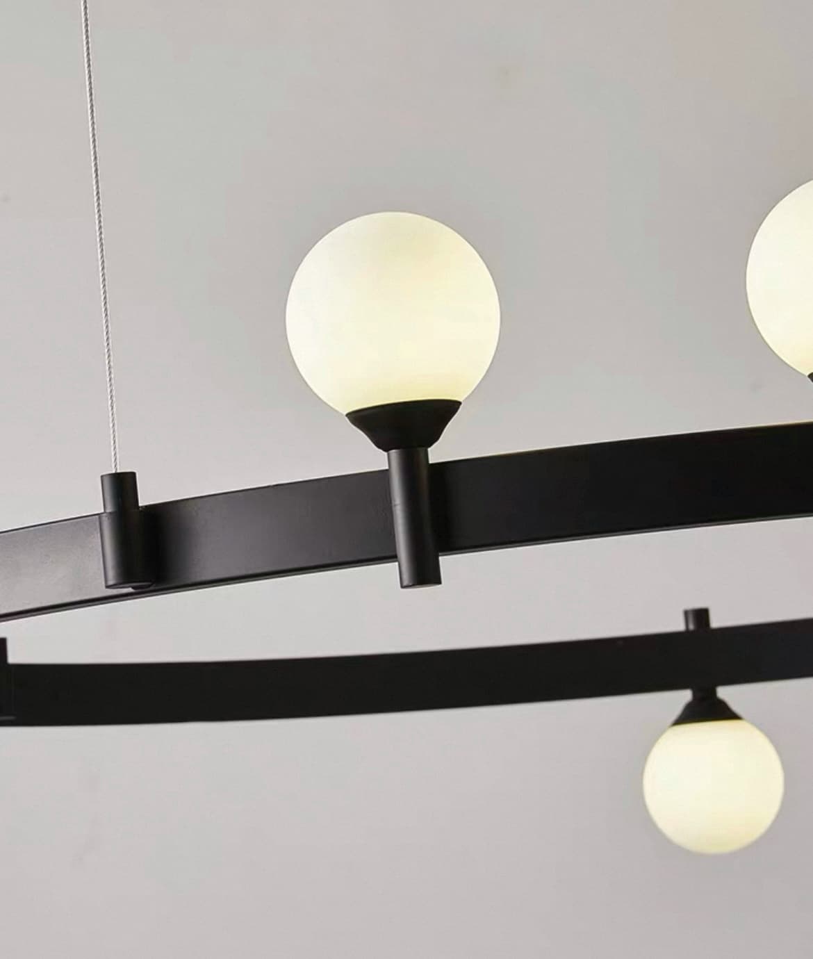 Кольцевые люстры и светильники DINO