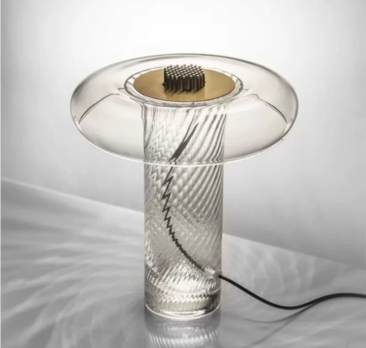 Настольная лампа TRANSPARENT