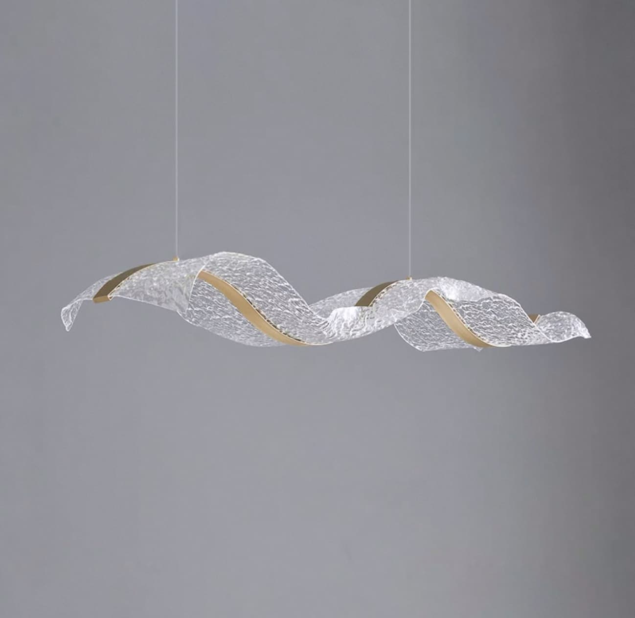 Реечная люстра LARSERIC