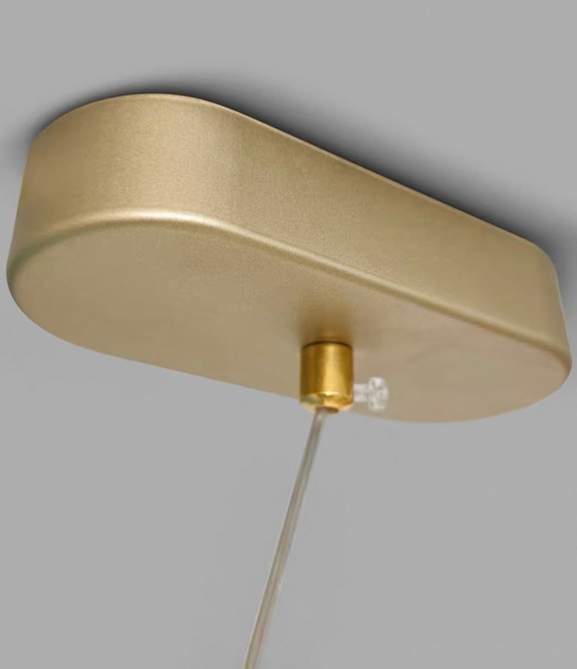 Реечная люстра LARSERIC